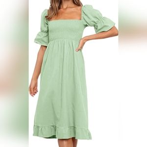 Pretty Garden light green dress Size Large